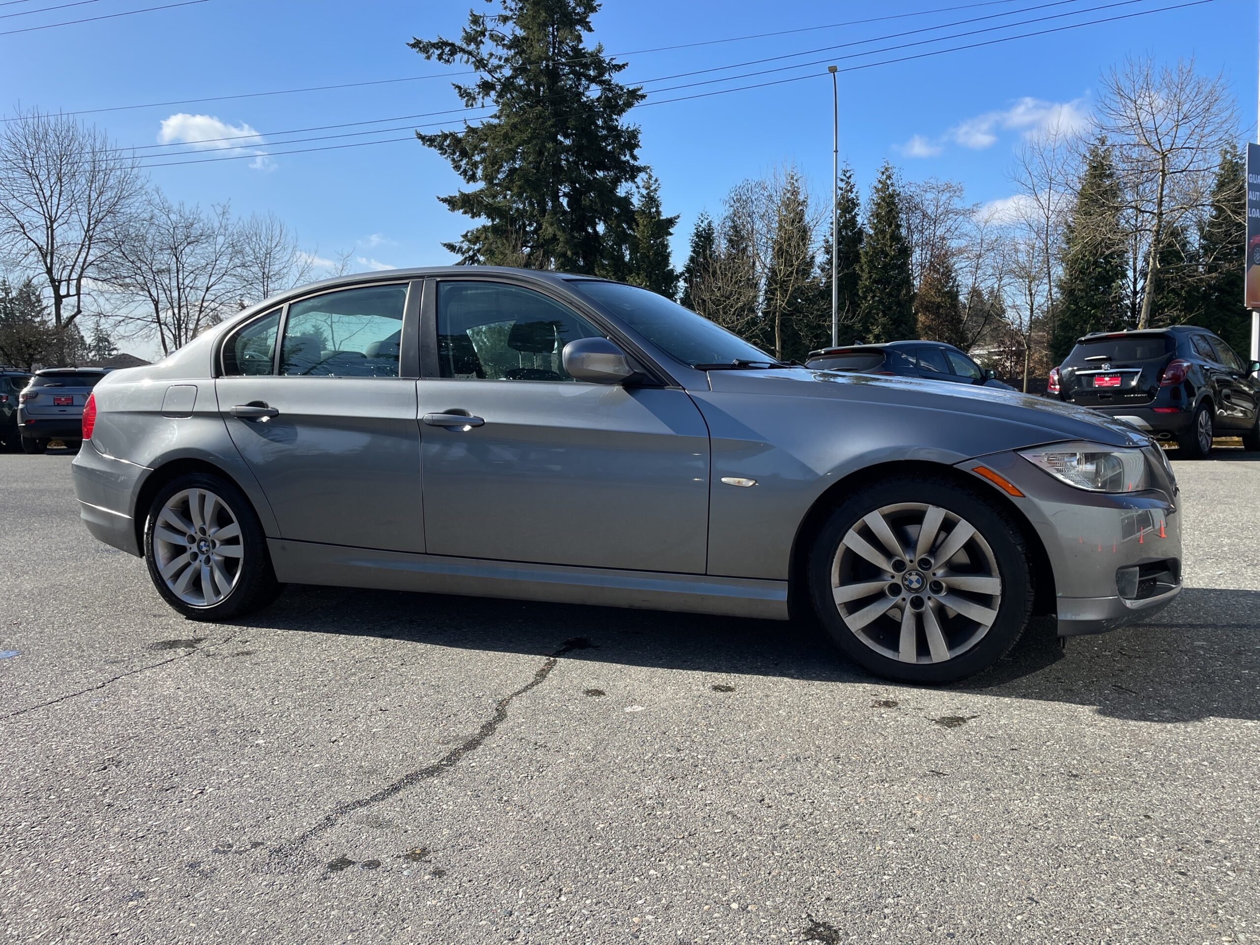 BMW-3_Series-2011 (3)