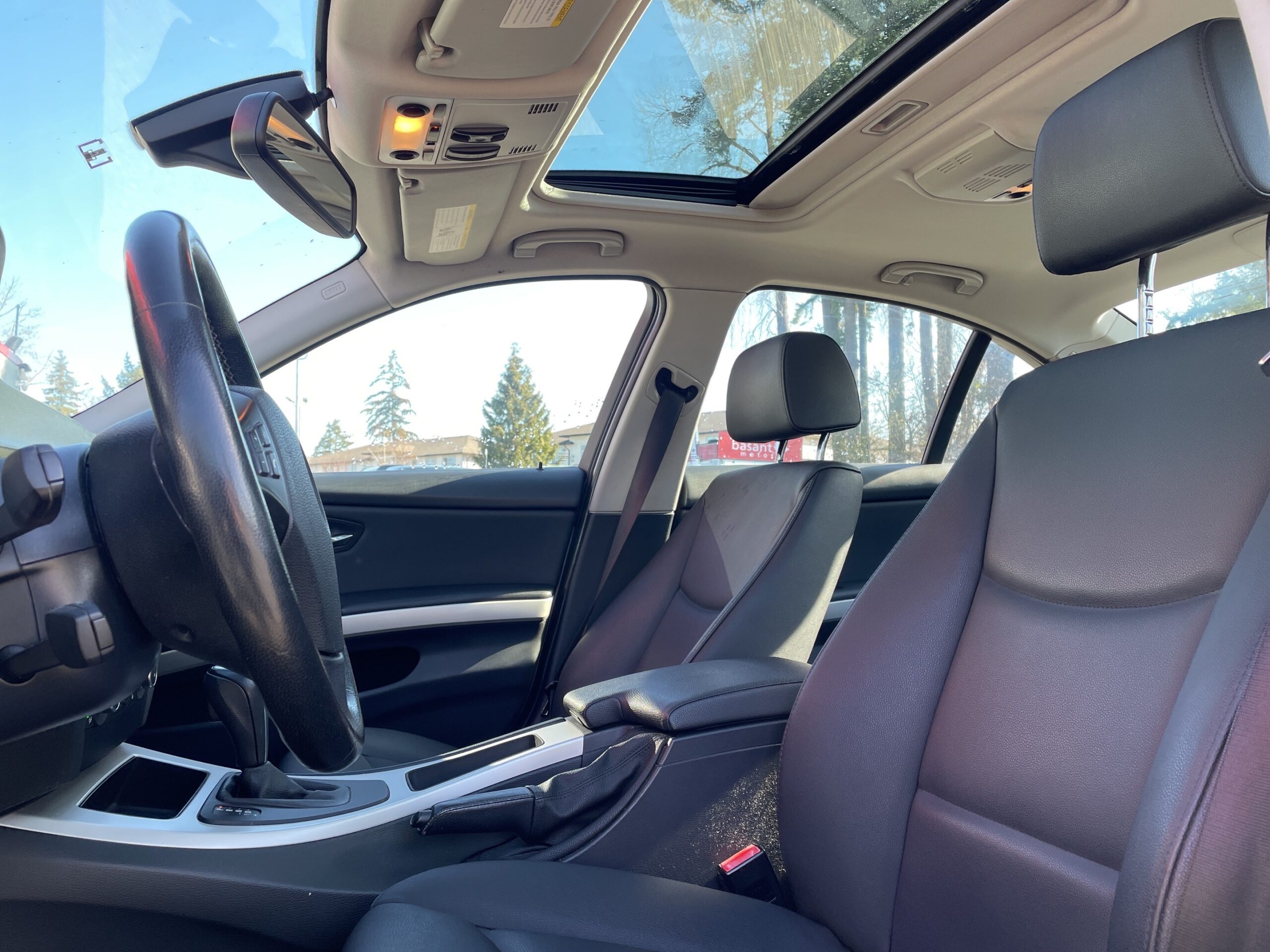 BMW-3_Series-2011 (7)